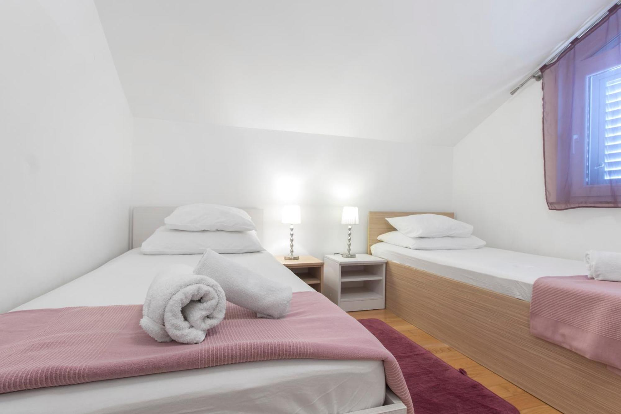 Apartmani Gnjidic Srima Exterior foto